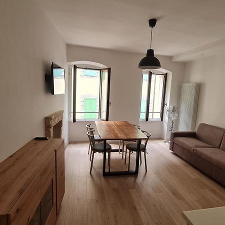 Appartamento Sunrise - Centro Storico N2 Riva del Garda Ngoại thất bức ảnh