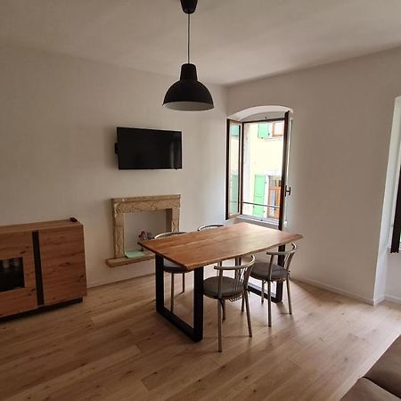 Appartamento Sunrise - Centro Storico N2 Riva del Garda Ngoại thất bức ảnh